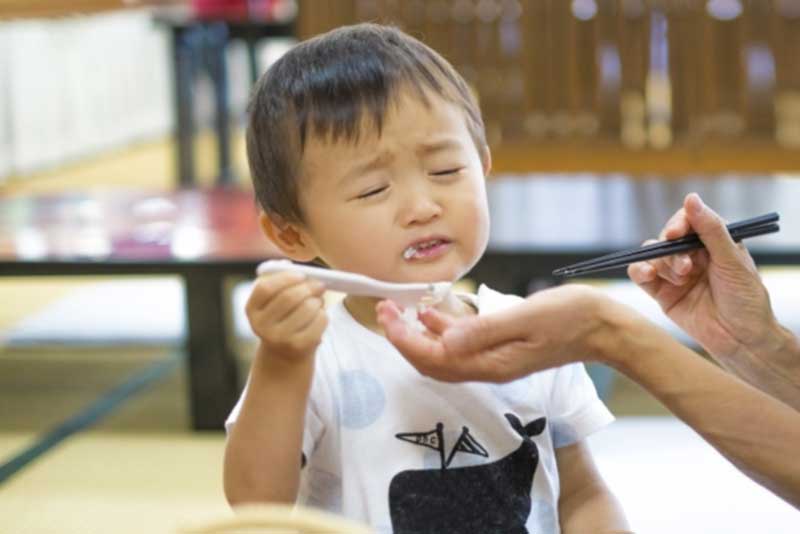 子ども　食べない